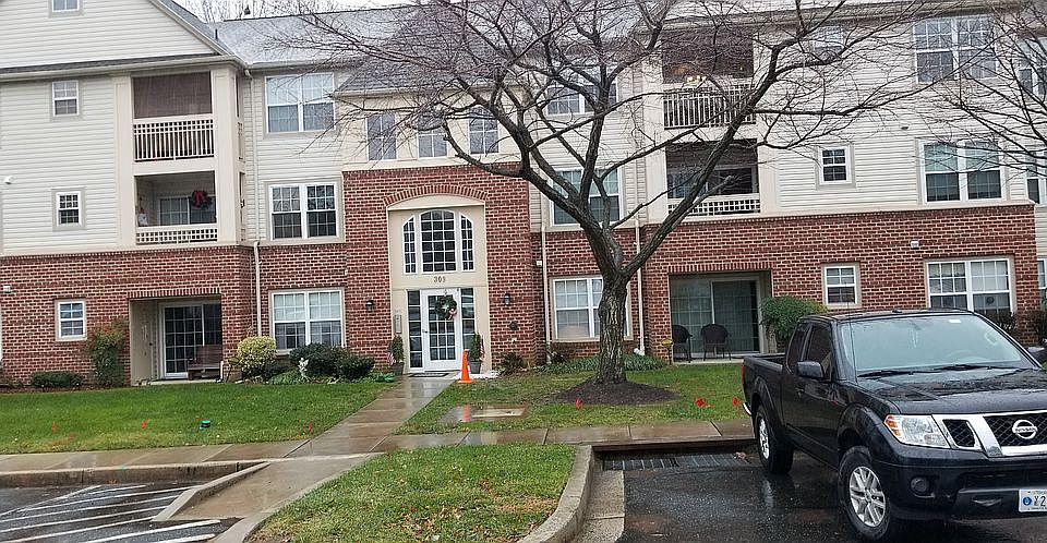 Main Entrance with Intercom 