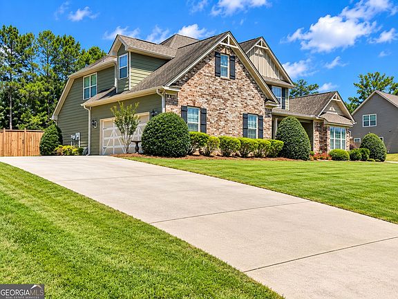 2nd image of 246 Thyme Leaf Way