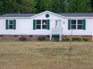 133 Willie Ln, Cowpens, SC 29330