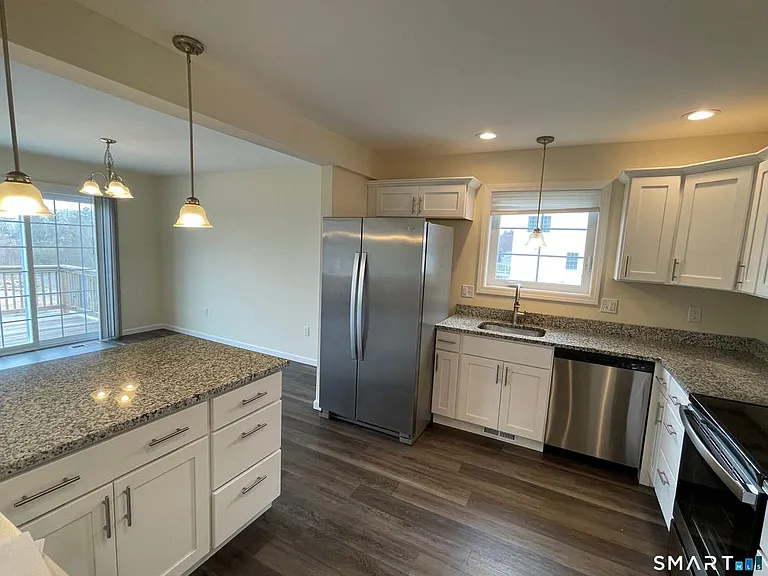 28 Woodside Dr — Photo 7