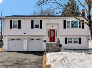 16 Testa Dr, Plainville, CT 06062