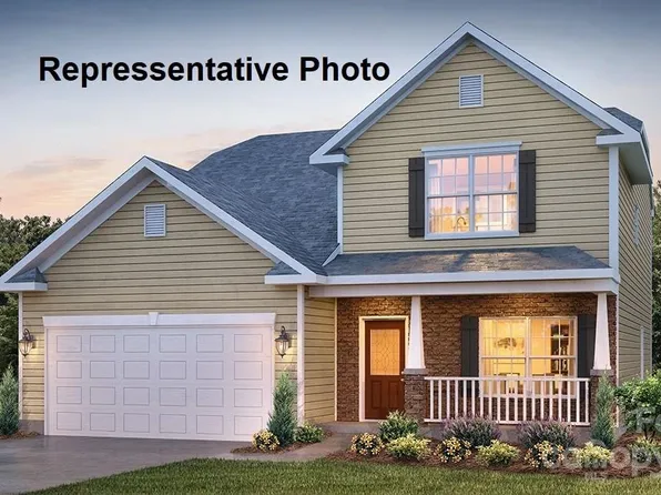 104 Wheatfield Rd, Fletcher, NC 28732