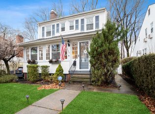 43 Chestnut Ave, Pelham, NY 10803