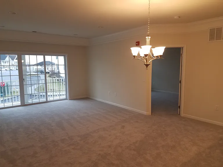 824 Center Meadow Ln — Photo 6