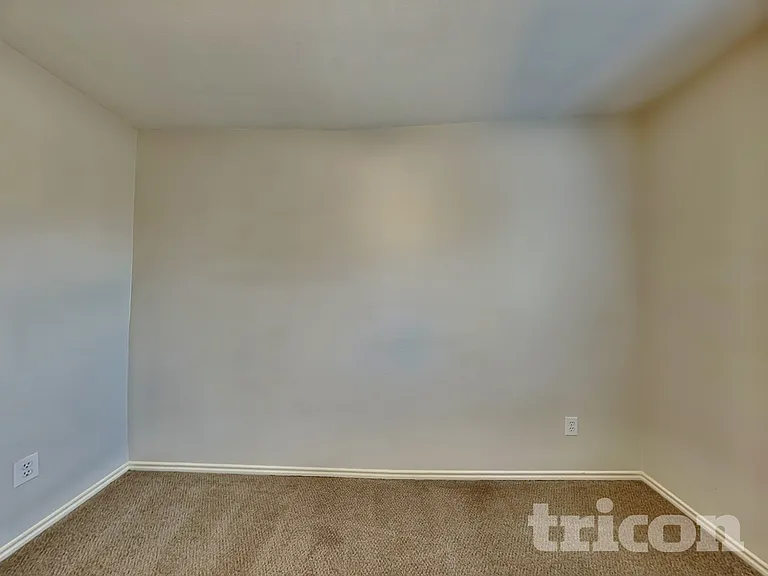 1525 Trent Dr — Photo 16