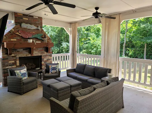 904 Towerhill, Cave Springs, AR 72718