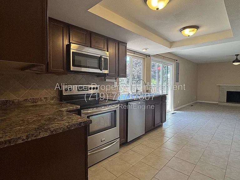 3823 Windsong Ct — Photo 7