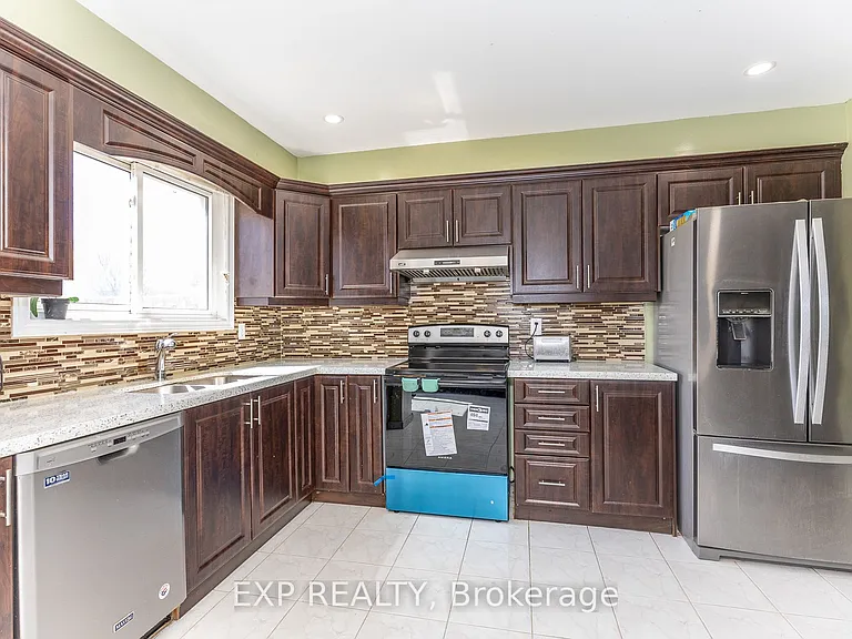 3270 Klaiman Dr — Photo 18