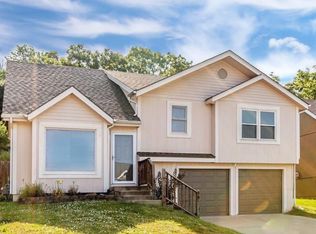 906 NW 63rd St, Kansas City, MO 64118