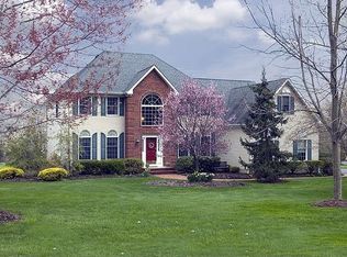 18 Sutton Farm Rd, Flemington, NJ 08822