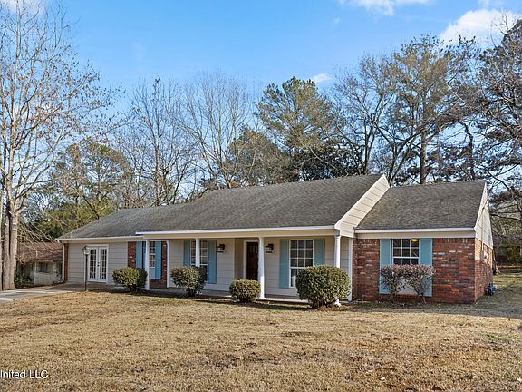 2nd image of 1013 Normandy Dr