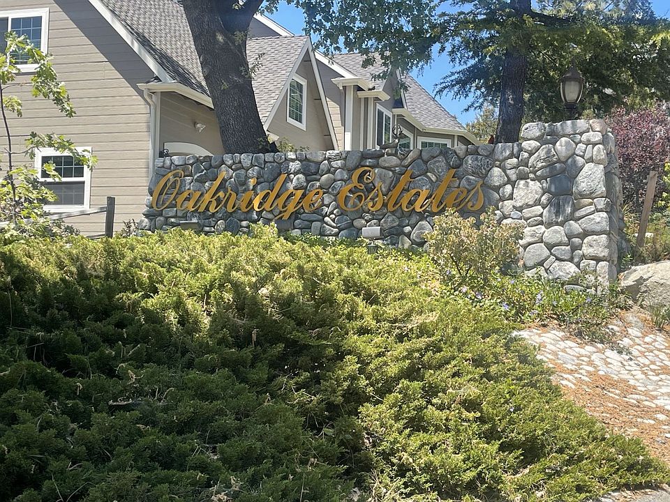 1st image of Blacks Oaks Ct
