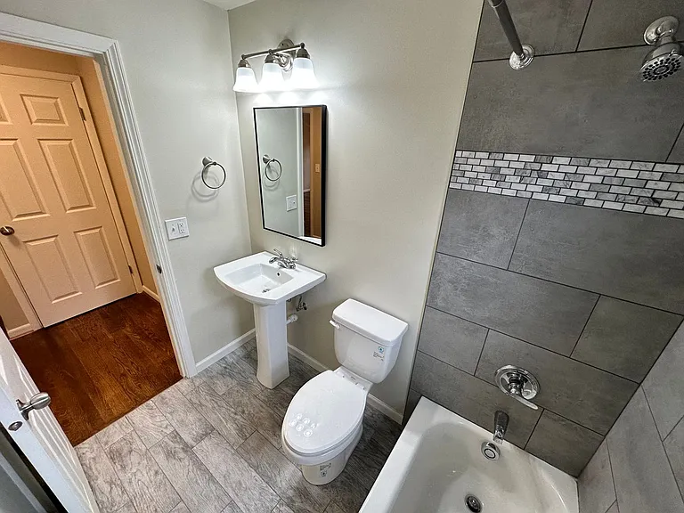 4955 Kelsch Ln — Photo 8