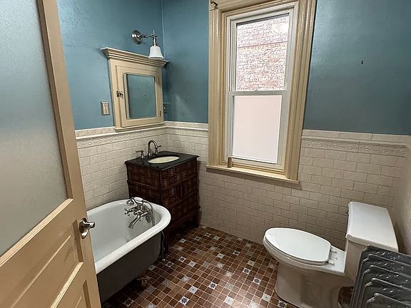 3rd image of 704 N 5th St #2