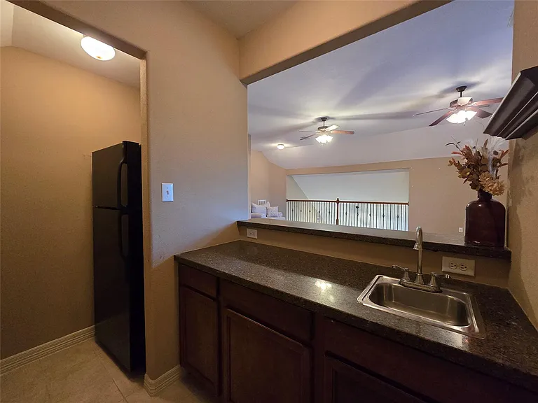 215 Danna St — Photo 34