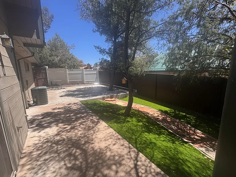 803 W Saint Moritz Dr — Photo 21