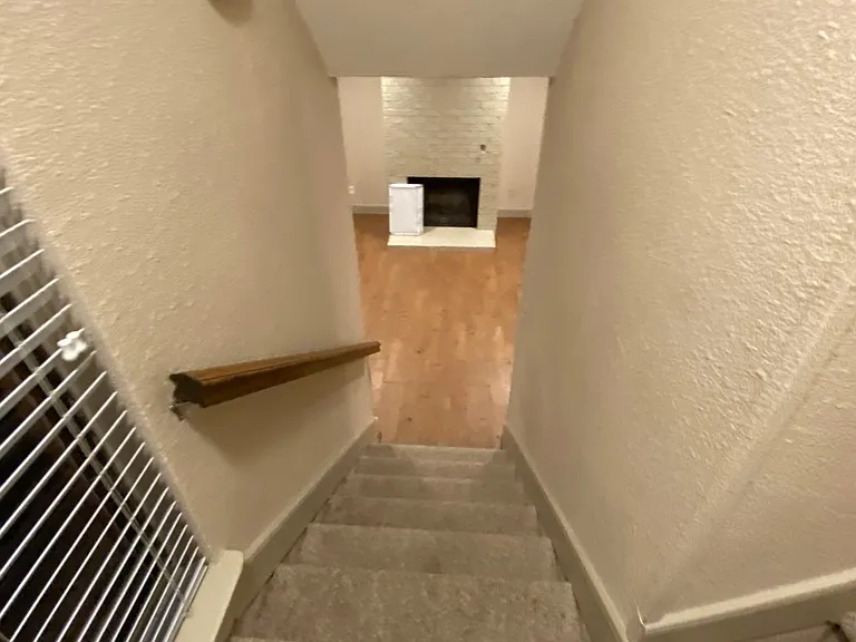10151 Camelot Dr — Photo 15