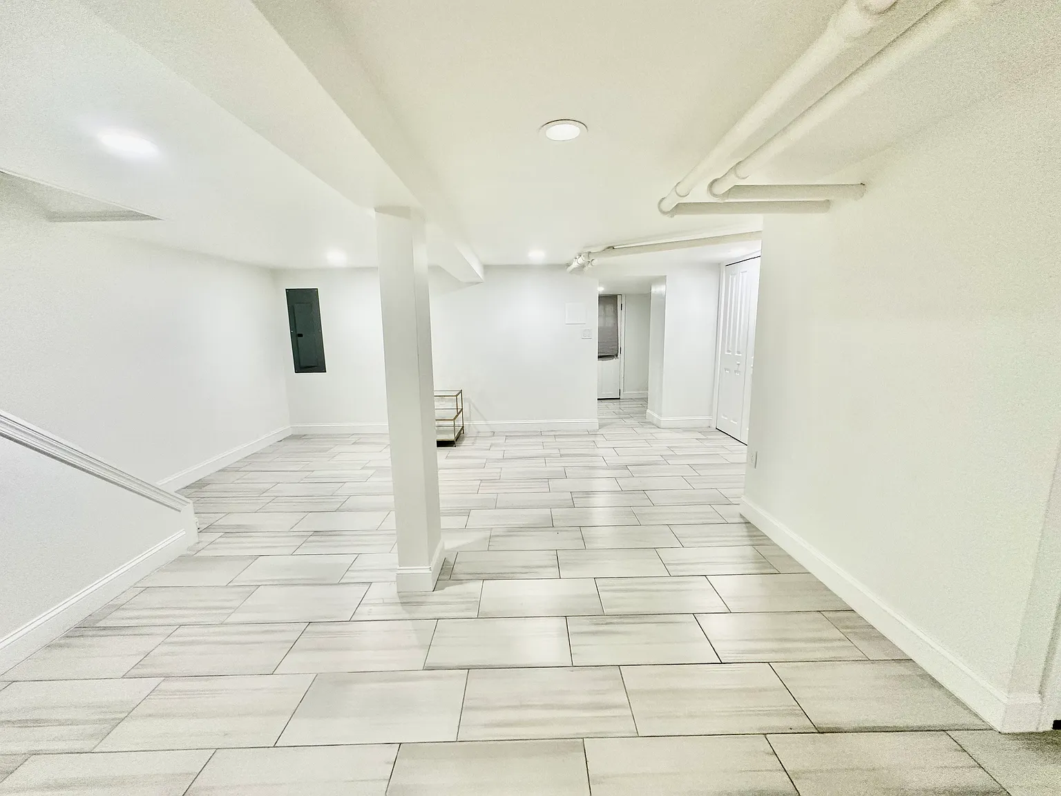 1 bed, 922 sqft, $1,900 — Photo 4