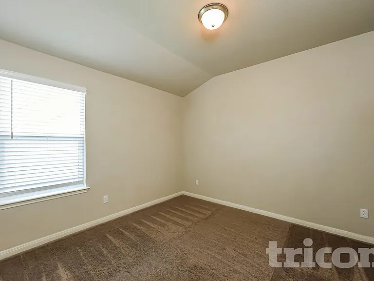5519 Shasta Pl — Photo 10