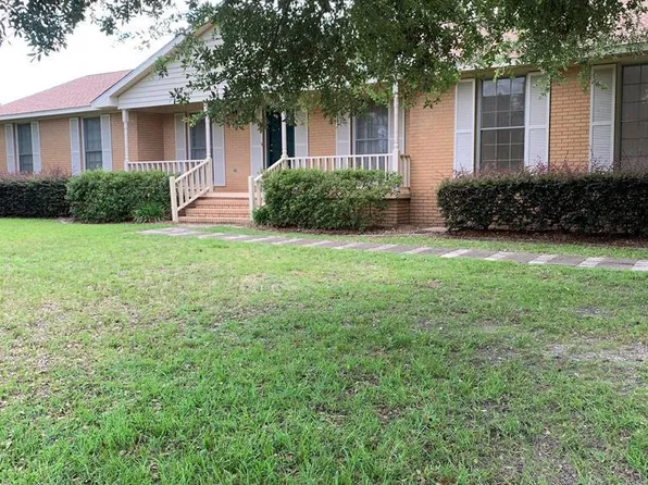 481 W Oglethorpe Ave, Lyons, GA 30436