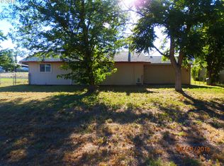 130 NE 9th St, Hermiston, OR 97838