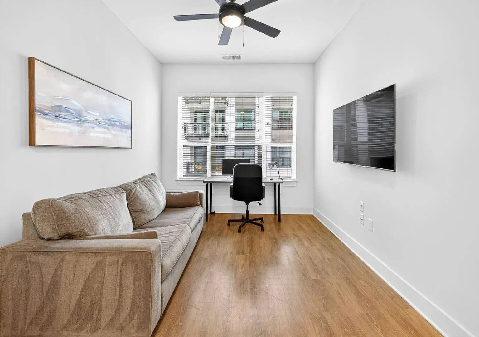 Stylish 1BR in Heart of Midtown Tampa — Photo 1