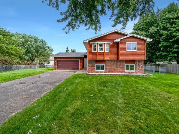 10817 Quito St NE, Blaine, MN 55014