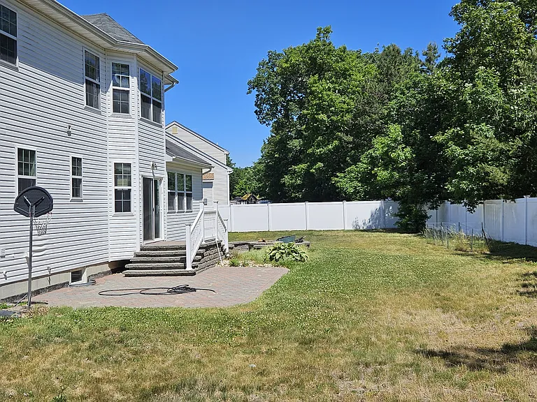 44 Imperial Pl — Photo 15