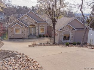 224 Ridgewood Dr, Lake Ozark, MO 65049