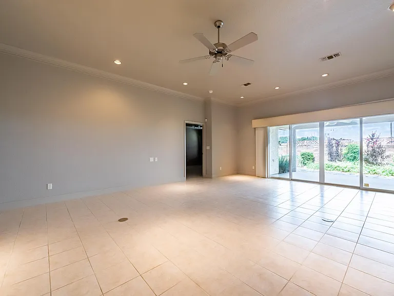139 Georgia Pl — Photo 6