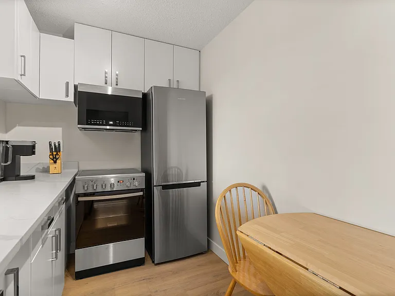 2720 College Ave — Photo 63