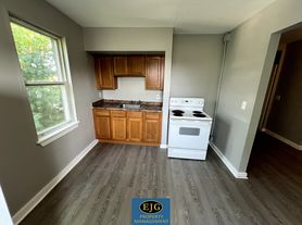 93 Douglas St, Manchester, NH