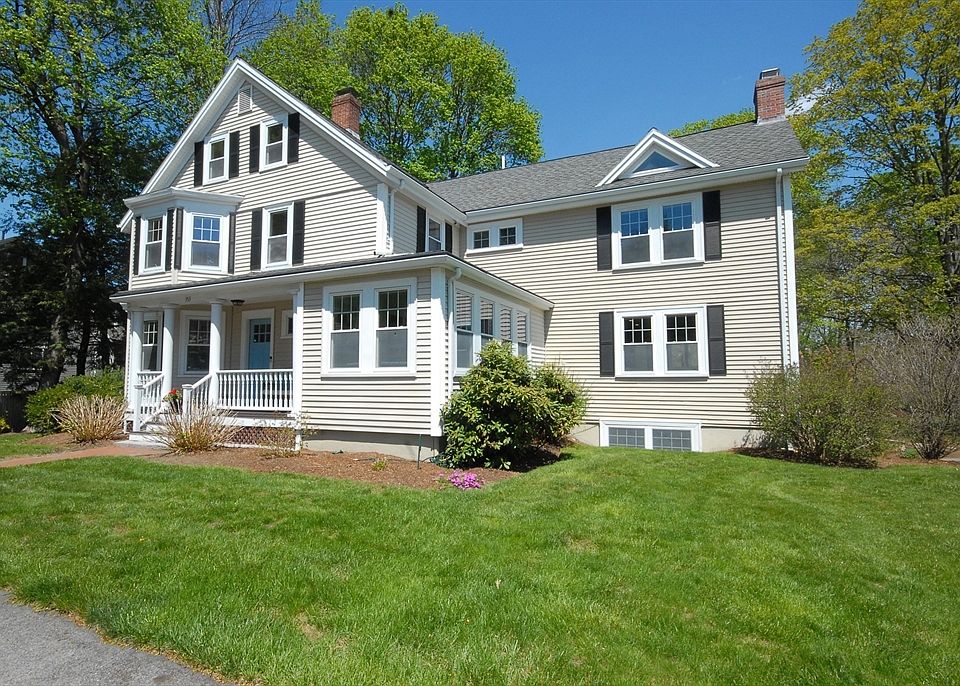 1st image of 353 Thoreau St