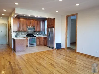 Rented by Skyline Group Real Estate