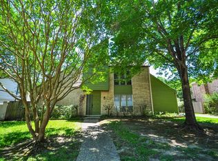 4322 Honey Oaks Dr, Seabrook, TX 77586
