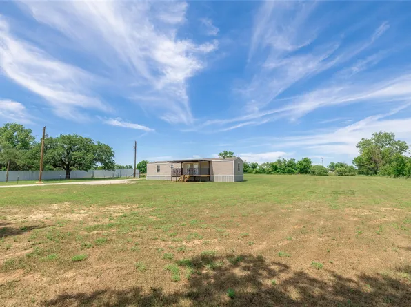 Cato St, De Leon, TX 76444