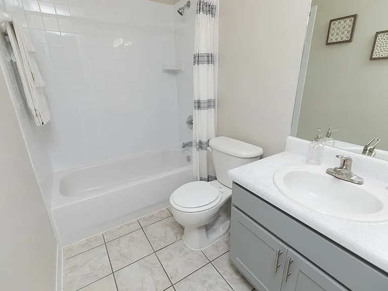 Windsor Place — Photo 14