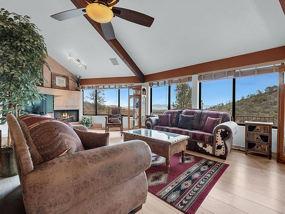 3rd image of 3160 Rainbow Ridge Dr