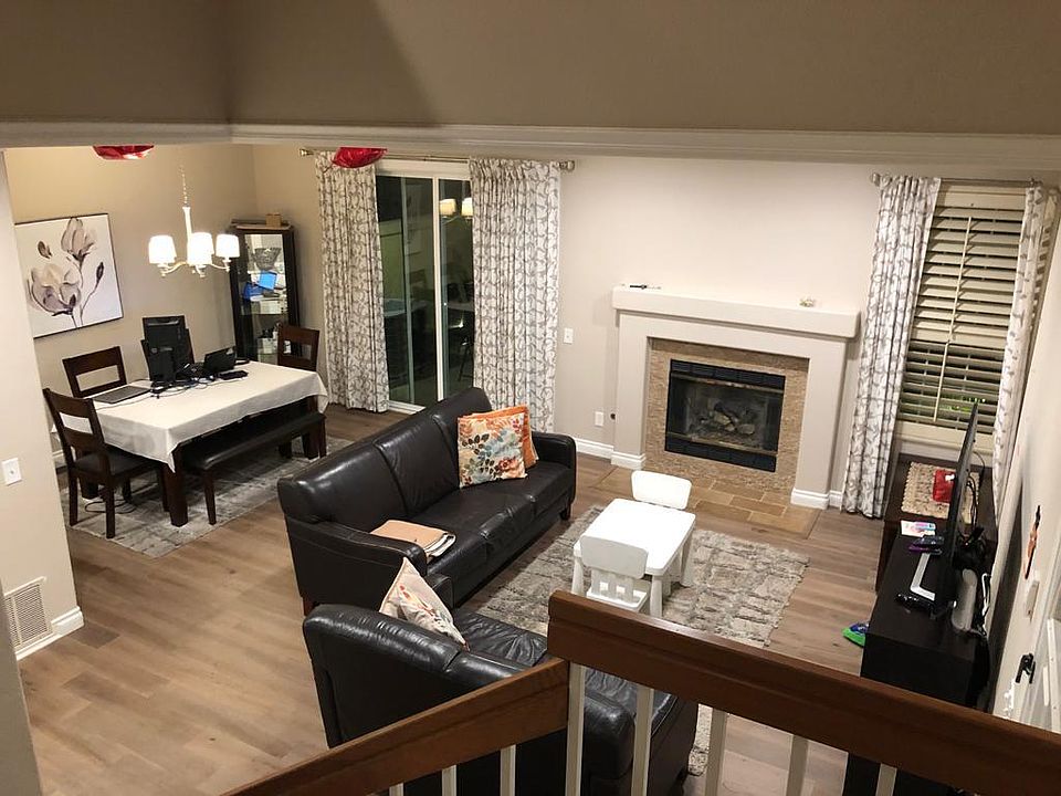 1st image of 10887 Creekbridge Pl