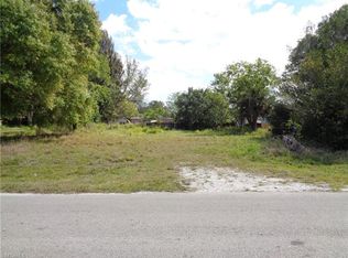 8075 McDaniel Dr, North Fort Myers, FL 33917
