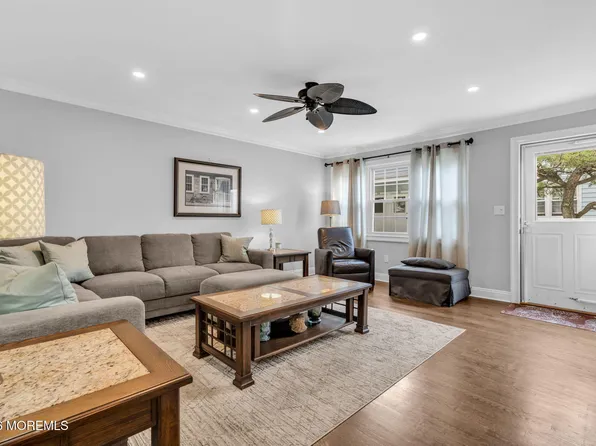 1201 Ocean Ave APT 6, Sea Bright, NJ 07760