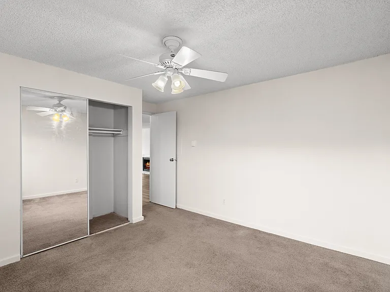 2x1 Standard - 900 SqFt 2x1 Standard - 900 SqFt