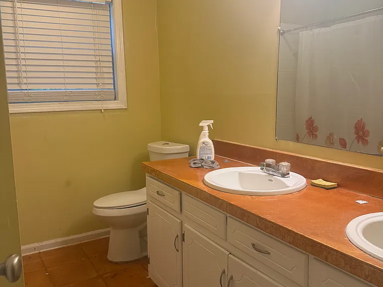 815 Ridge Ave #B — Photo 6
