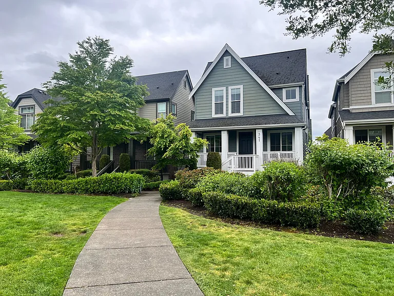 341 NE Eagle Way — Photo 31