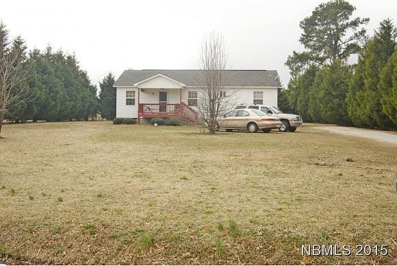 2nd image of 225 Cowell Loop Rd
