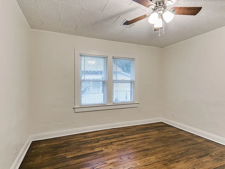 625 W Dewey St — Photo 5