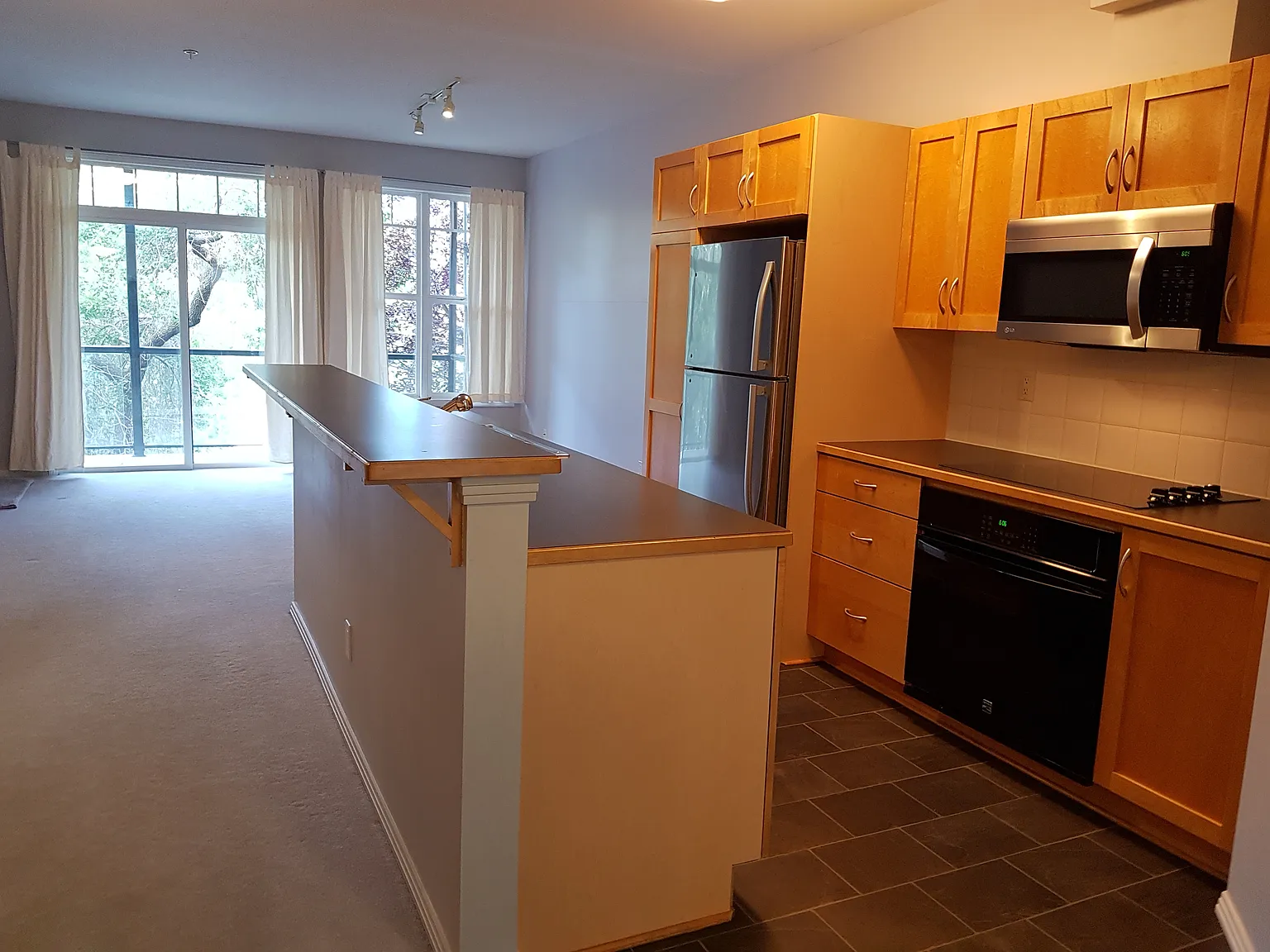 2 bed, 931 sqft, $1,850 — Photo 4