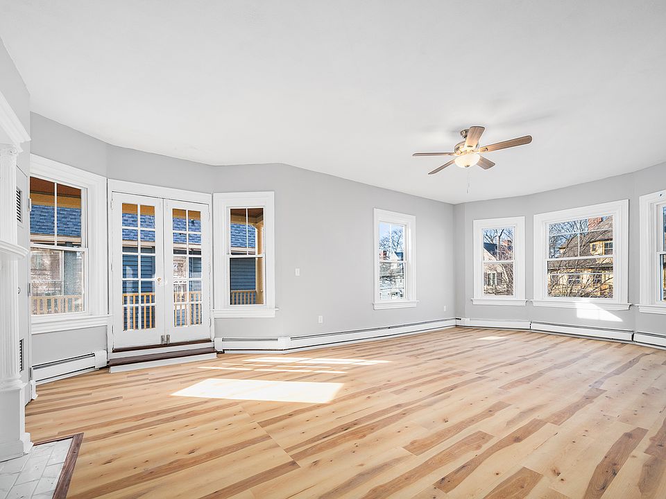 1st image of 200 Lexington Ave APT 2