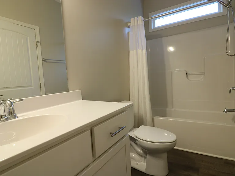 383 E Woodland Dr — Photo 11