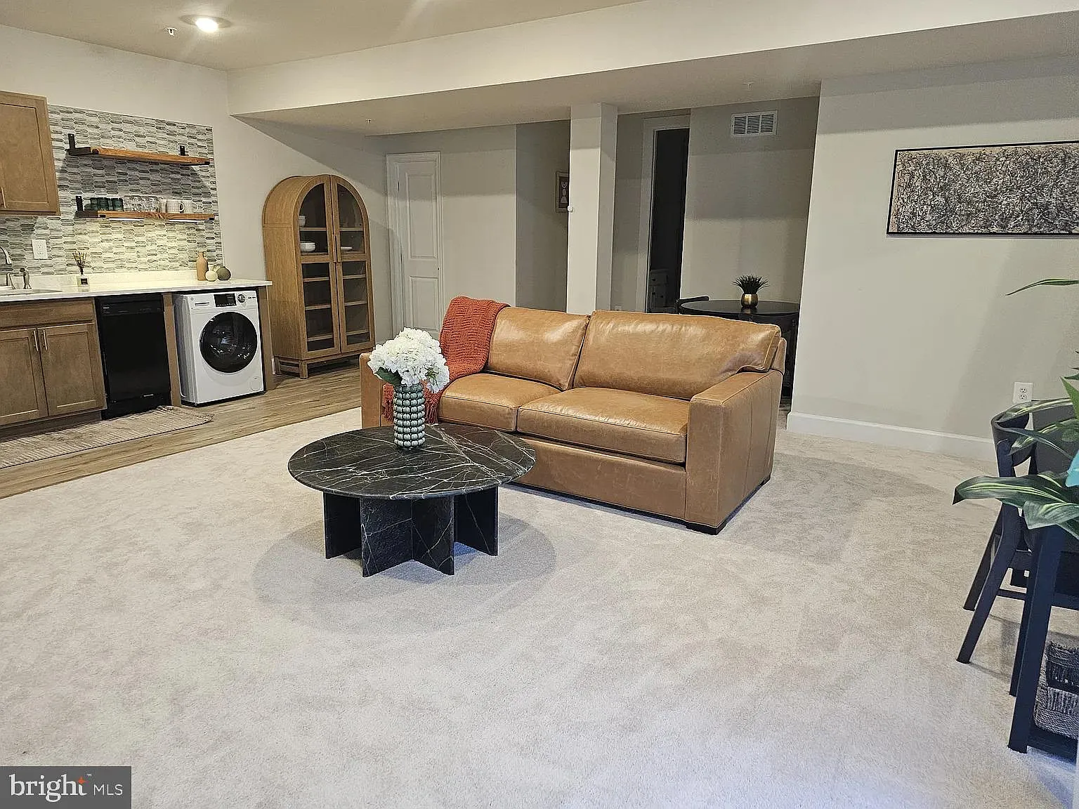 1 bed, 1545 sqft, $1,800 — Photo 3